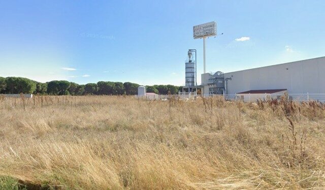 Terreno en venta en Calle Abeto 10, Íscar